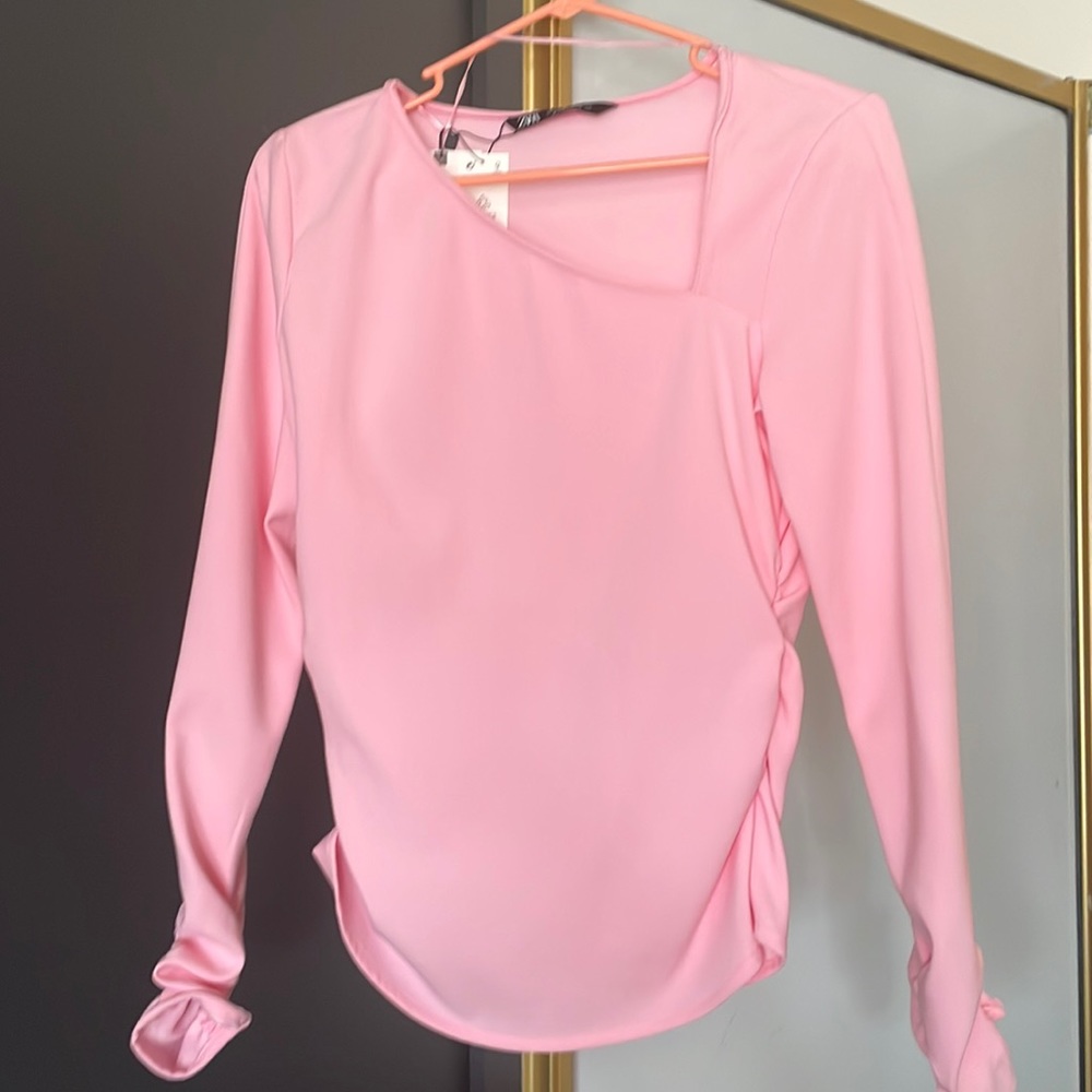 NWT Zara Asymmetrical long sleep top